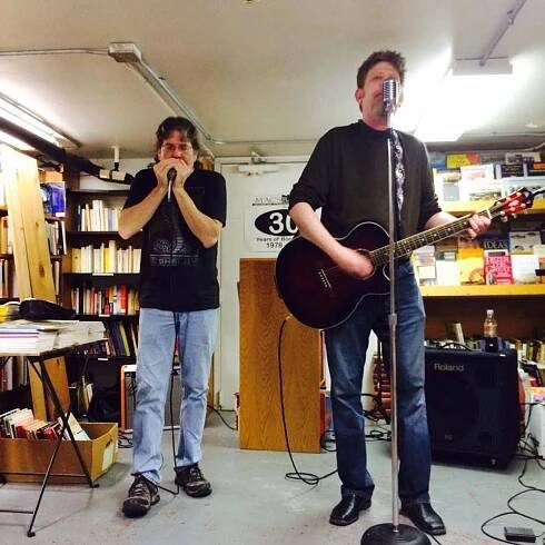 Tom Adams & The Last Resort - Pictures & Video