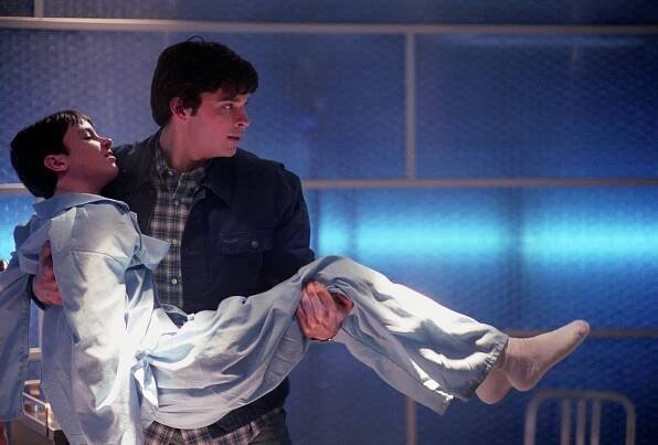 Smallville - Ryan (S02E08) (2002)