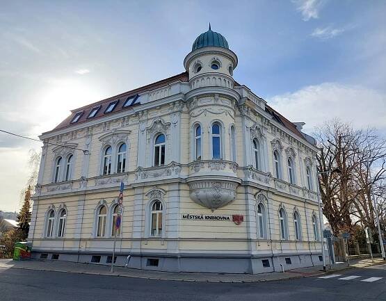 Městská knihovna v Krnově foto 6