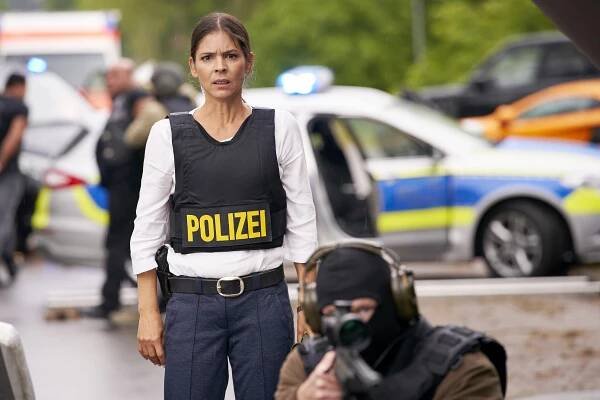 Kobra 11 - Mimo službu - Z filmu - Katja Woywood