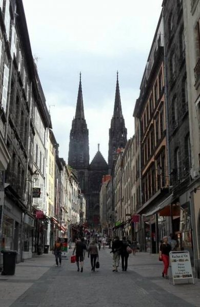 Francouzské středohoří - pohodová turistika v Auvergne