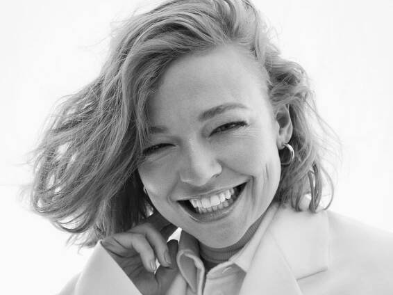 Sarah Snook wins Olivier Award for role in 'The Picture of Dorian Gray'