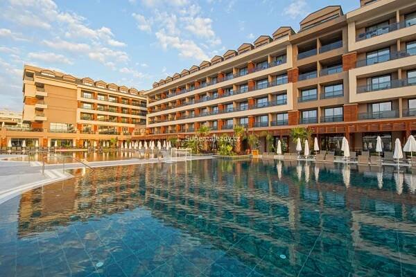 Aletris Deluxe Hotel