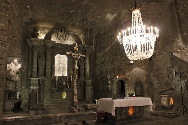 uneseni: Kopalnia soli Wieliczka (neboli jedna velká fronta)