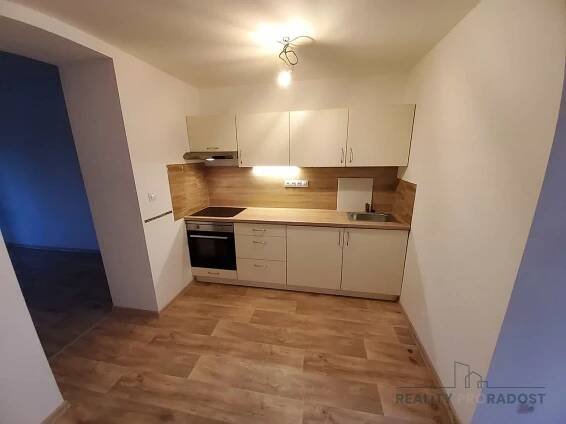 Pronájem Byt 1+1, Nádražní, Dubňany, okres Hodonín