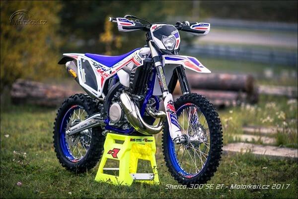 Sherco SE 300 | Katalog motocyklů a motokatalog na Motorkáři.cz