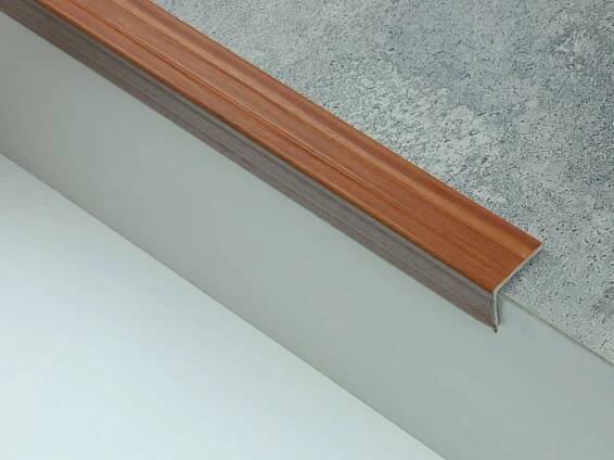 Oboustranná schodová hrana 30x24,5 mm Legno 60 samolepicí skladem 270cm