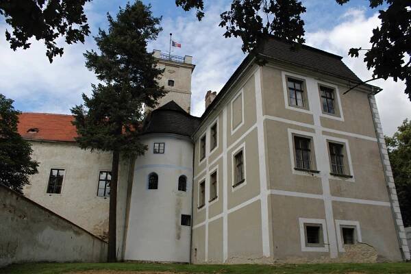 Jediné muzeum na světě? Zámek v Polici chce nabídnout Waldemara Matušku