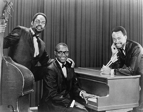 Ramsey Lewis - How Far is the Journey from Here to a Star - Hinsdale Magazine Group