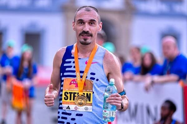 FOTO: Běželi jste s Karlem Poborským půlmaraton? Najdete se ve fotogalerii?