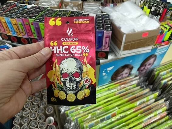 Sehnat medvídky s HHC není problém. Chutnají stejně jako klasické, popisuje žena