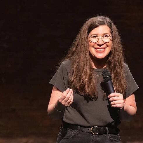 Alison Leiby on Her Timely, Darkly Hilarious ‘Oh God, a Show About Abortion’