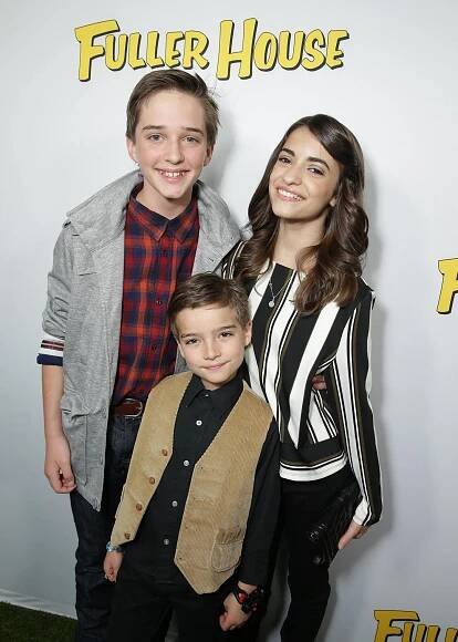 Netflix Premiere of "Fuller House" - Michael Campion, Elias Harger, Soni Bringas - Zase máme plný dům - Série 1 - Z akcí
