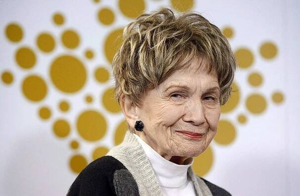 Přezdívá se jí kanadský Čechov. Alice Munroová posbírala nejprestižnější literární ocenění a slaví 90. narozeniny