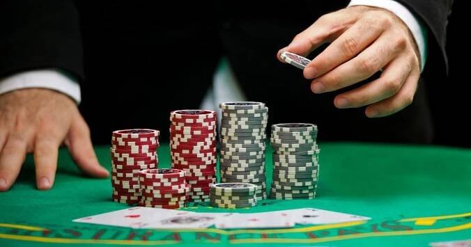 Blackjack double down: What does it mean and when should I do it?