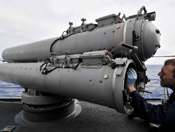 mk-32 torpedo tubes svtt 41 arleigh burke class ddg destroyer