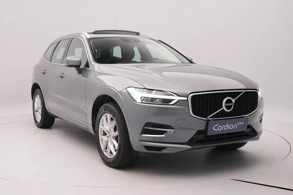Volvo XC60 T8 AWD RECHARGE MOMENTUM