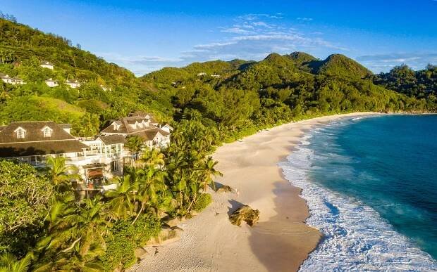 Baie Lazare Beach / Mahe / Seychelles