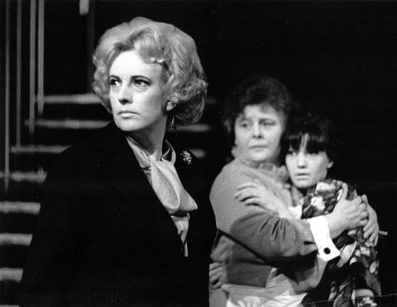 Anna Ferencová s Ivanou Bílkovou a Bohumilou Dolejšovou, foto Miroslav Tůma