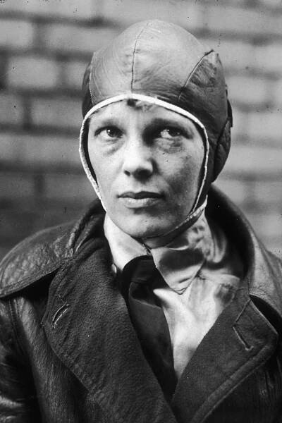 Soubor:Amelia Earhart, 1928.jpg