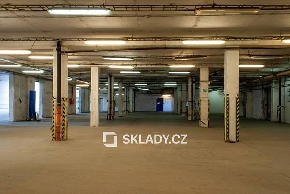 Pronájem skladu Nučice, okres Praha-západ, 8 700 m² | Sklady.cz