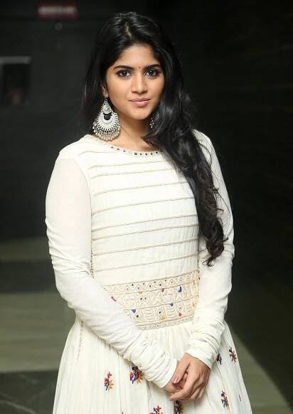 Megha Akash Wiki, Age, Family, Bio, Height, Boyfriend, Images and More