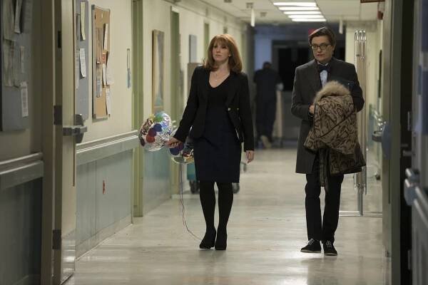 Difficult People - The Courage of a Soldier - Z filmu - Julie Klausner, James Urbaniak