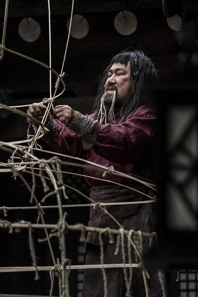 Gwangdaedeul : pungmunjojakdan - Z filmu - Chang-seok Ko