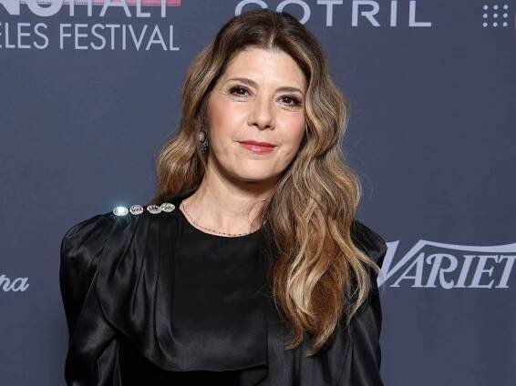 Marisa Tomei's Secret Weapon for Gray Hairs Is Actually Genius, According to Shoppers