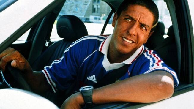 Samy Naceri au volant de taxi pour un nouveau film - Vidéo Dailymotion
