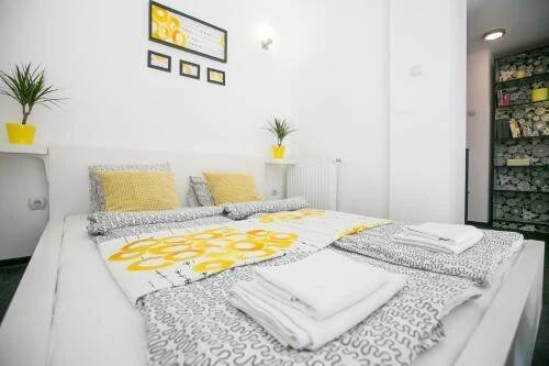 Postel nebo postele na pokoji v ubytování Butik Life Hotel & Apartments