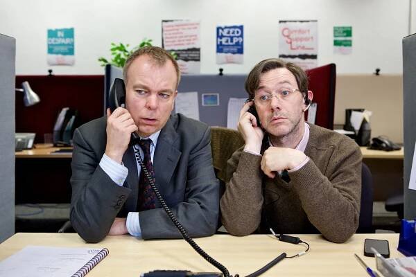 V čísle 9 - Cold Comfort - Promo - Steve Pemberton, Reece Shearsmith