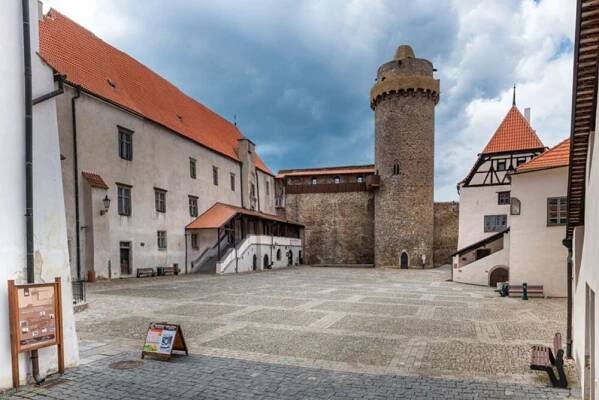 Jak Irové navštěvovali Československo III. › Bernard’s