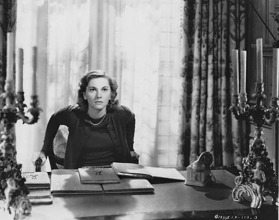 Mrtvá a živá - Z filmu - Joan Fontaine