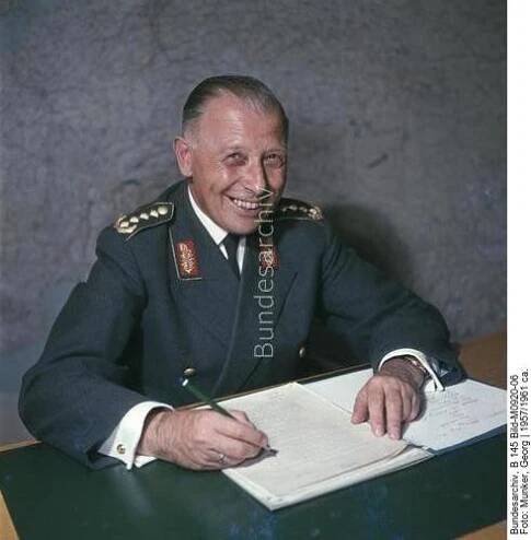 Adolf Heusinger 1957-60