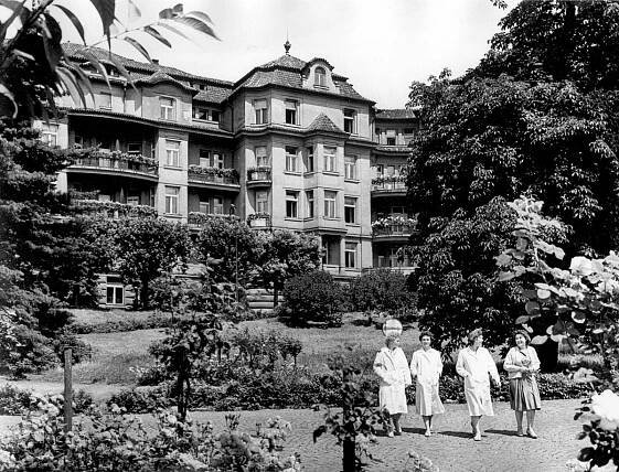 Grandšpitál pana Jedličky, ve kterém se narodila půlka Prahy | Vyšehradskej.cz - Vyšehradskej.cz 