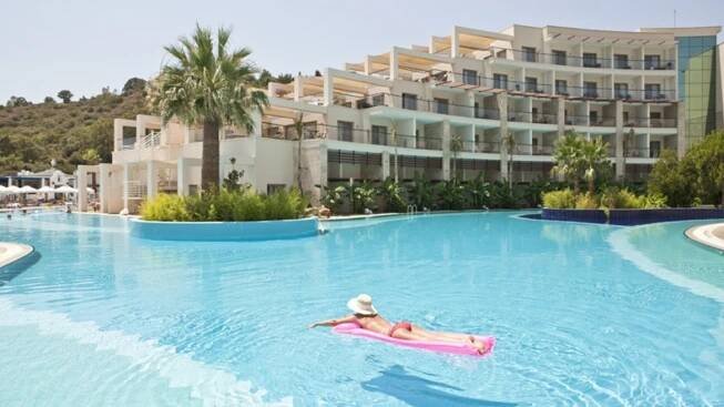 Paloma Pasha Resort