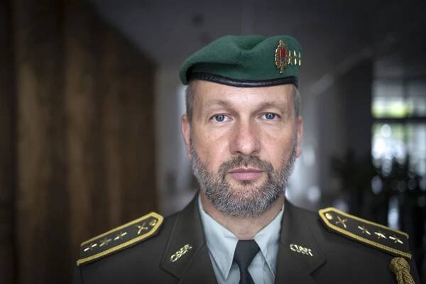 Češi okopírovali naši houfnici, říká velitel slovenských dělostřelců. Strnadova firma to odmítá