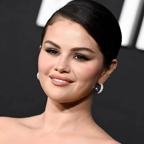 Selena Gomez's Soft, Sculptural Bob Is Begging Me to Touch It—See the Photos