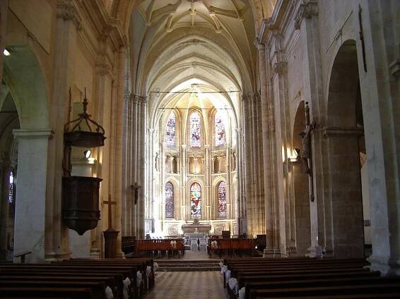 Saint-Michel-en-Thiérache Abbey - Wikipedia