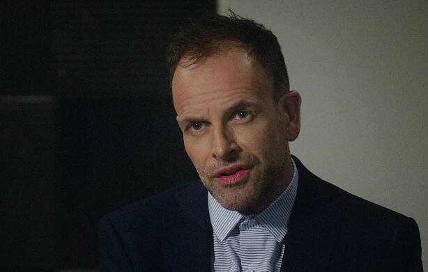 Jak prosté - Cena za doznání - Z filmu - Jonny Lee Miller