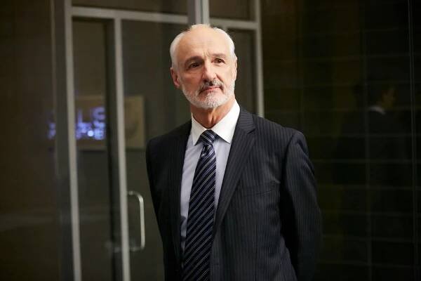 Kravaťáci - K snídani, obědu i večeři - Z filmu - Michael Gross