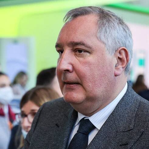 Russia dismisses space agency chief in wake of international controversies