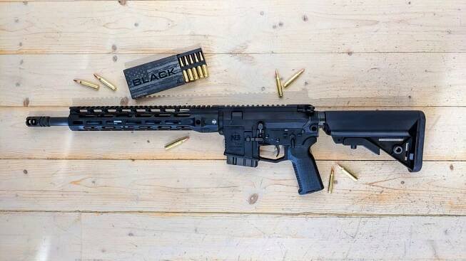 Samonabíjecí puška Nuova Jager AR15 SOLID 14,5", r.223 Rem, černá