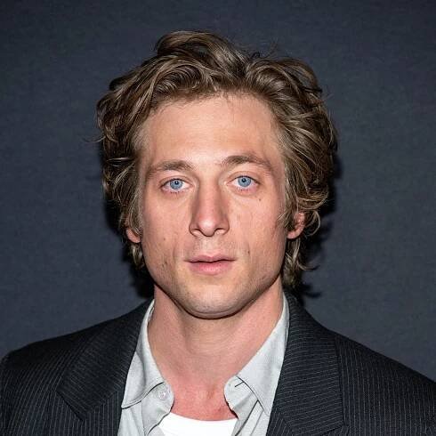 Jeremy Allen White’s Calvin Klein Campaign Photo Shoot Did Not Need to Go So Hard