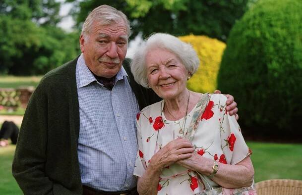 Nigel Davenport, Phyllis Calvert - Vraždy v Midsomeru - Záhadná úmrtí - Promo
