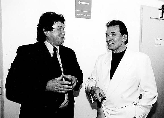 FOTO: Pavel Novák starší byl populárním zpěvákem, který se kamarádil i s Karlem Gottem. – stránka 3