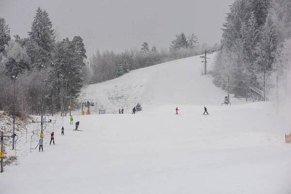 VIDEO: Hotel Grůň v Beskydech zažívá zimní tah. Láka kuchyně i nový wellness