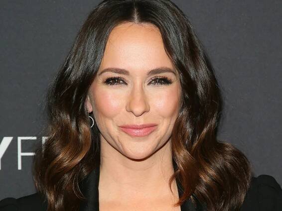 Jennifer Love Hewitt Squeezed a Deep Thought Into the Daintiest New Tattoo — See Photos