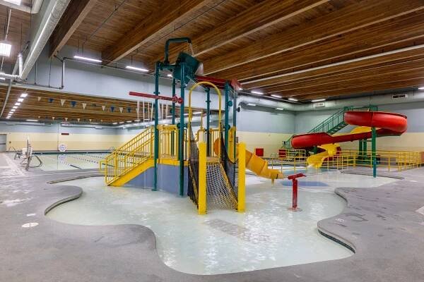 Wasilla Pool-Splash-01